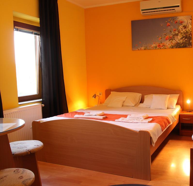 Rooms Gat Subotica Exterior photo
